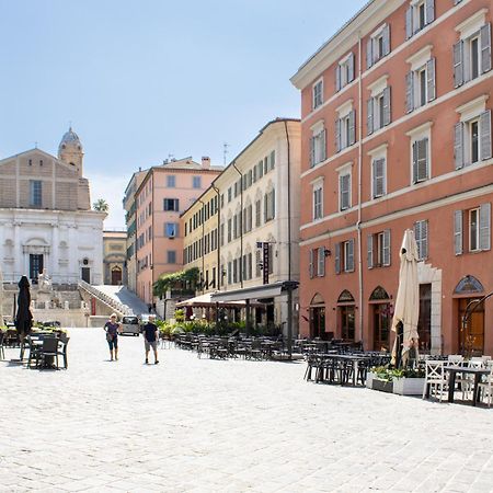 Palazzo Tancredi Apartman Ancona Kültér fotó